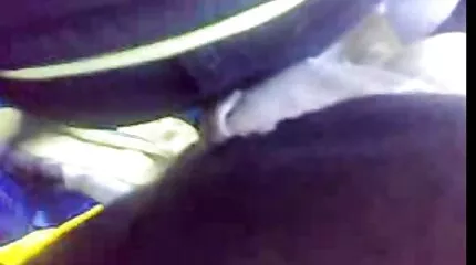 Kemény fasz a szájban és fing szépség ingyenszexfilmek szemüvegben anális maszturbációja után.