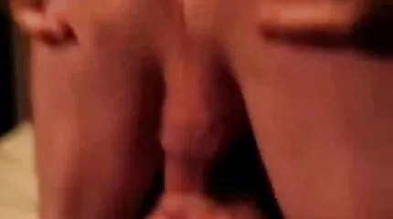A hálós pono videók harisnyás feleség lefelé szállt, és a seggbe szar a sok emberrel.