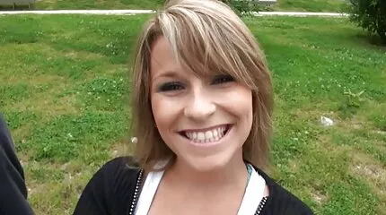 Busty szőke lovagol anális két farkán, és nem cigány sex videok tudja megállni.