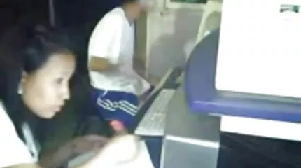 A teljes pornofilmek magyarul kanos szőke seggfejét összetörték és cum-mal megetették